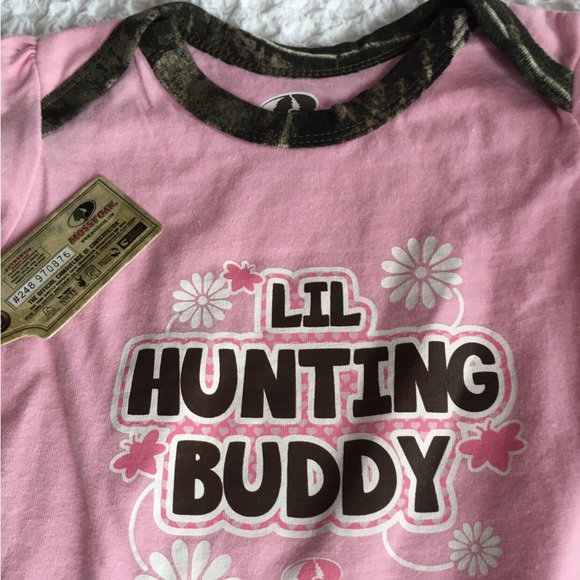 NWT Mossy Oak Girl's 3 pc. Camouflage
Onesies 24 Months - Picture 4 of 8